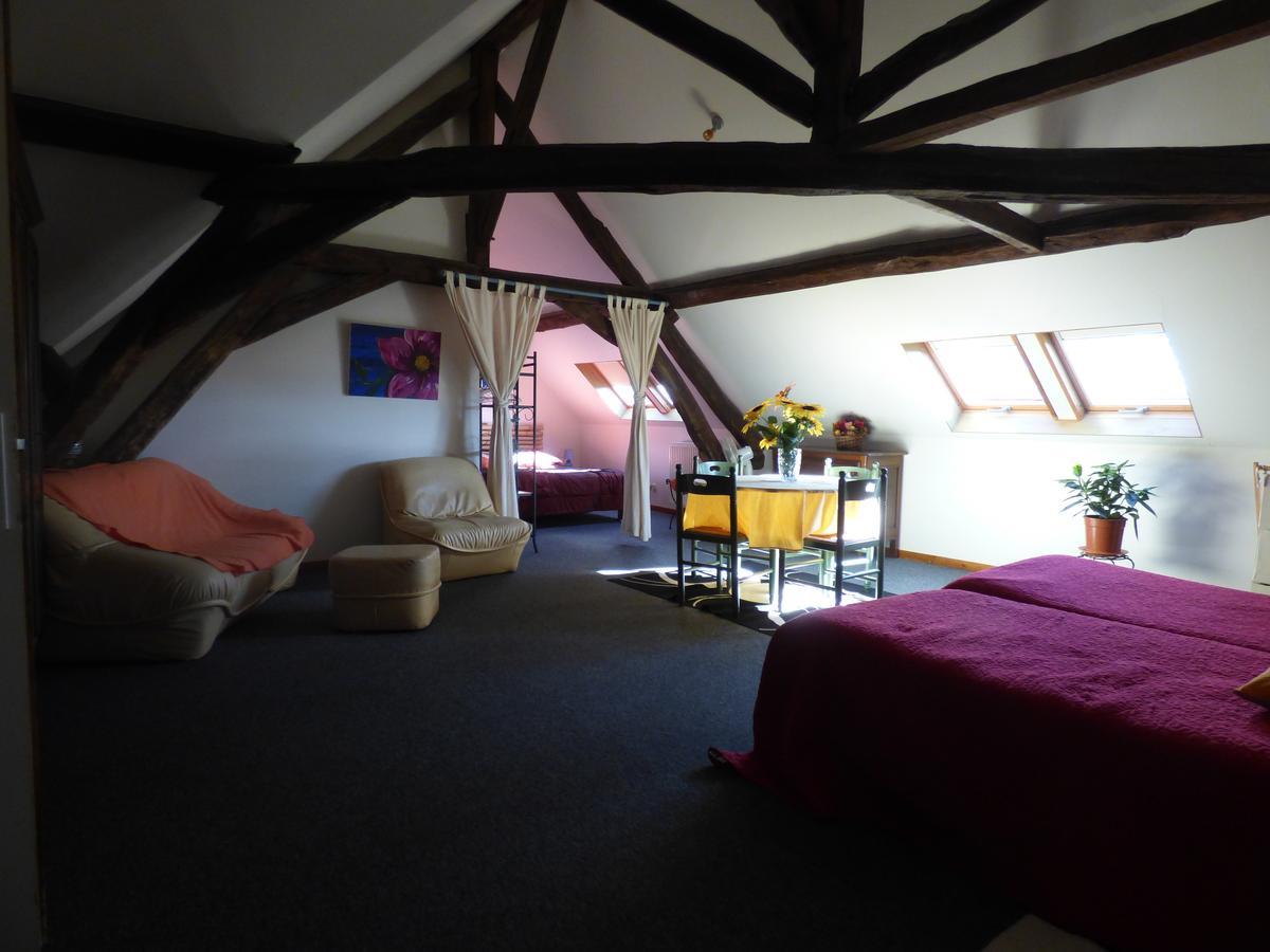 La Ferme Du Chateau Bed & Breakfast Tresnay Exterior photo